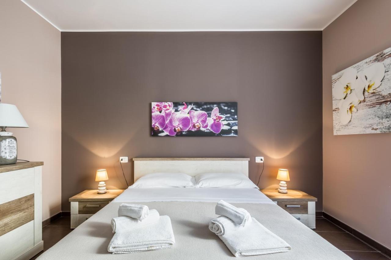 Modica For Family - Rooms And Apartments Eksteriør bilde