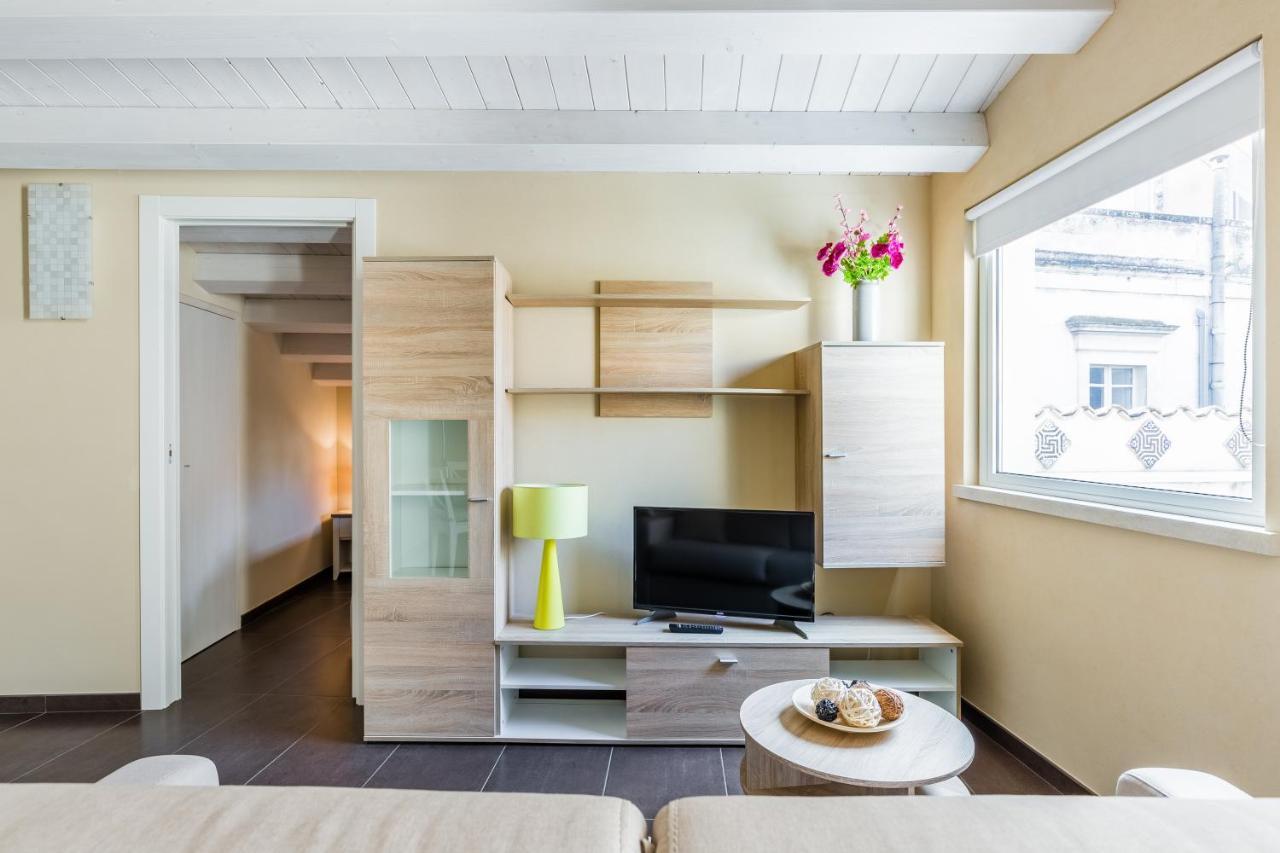 Modica For Family - Rooms And Apartments Eksteriør bilde