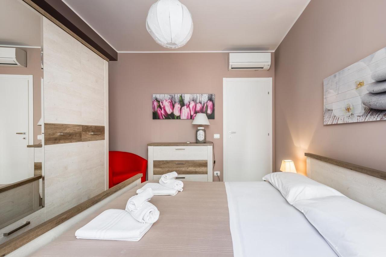Modica For Family - Rooms And Apartments Eksteriør bilde